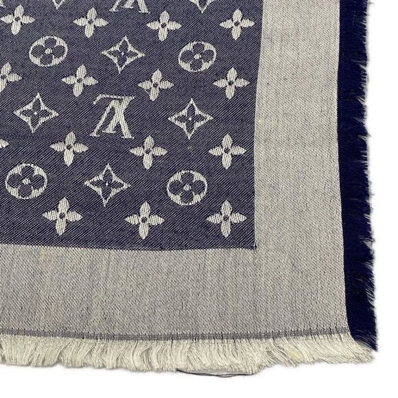 LOUIS VUITTON Shawl Monogram Denim Blue - Scarf Silk Wool 525-080125 - Picture 2 of 8